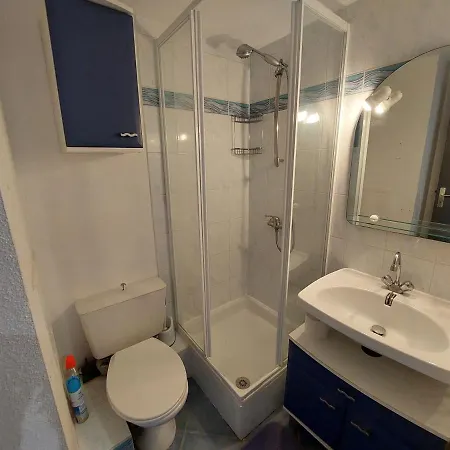 Charmant T2 Mezzanine A 200m De La Plage Et Proche Foret A - Fr-1-550-59 Apartament *